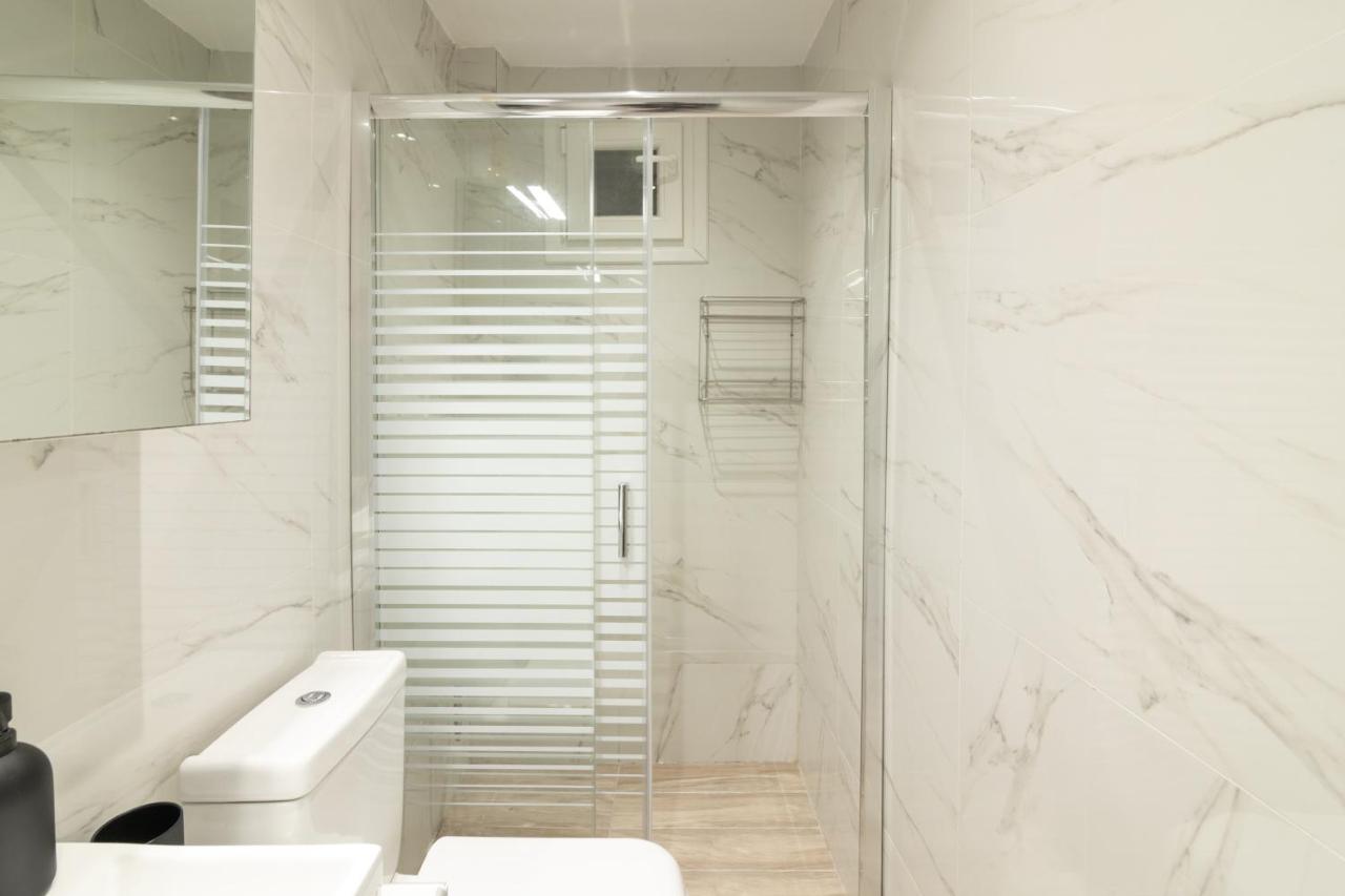 White Lux House In Town Apartment Thessaloníki Ngoại thất bức ảnh