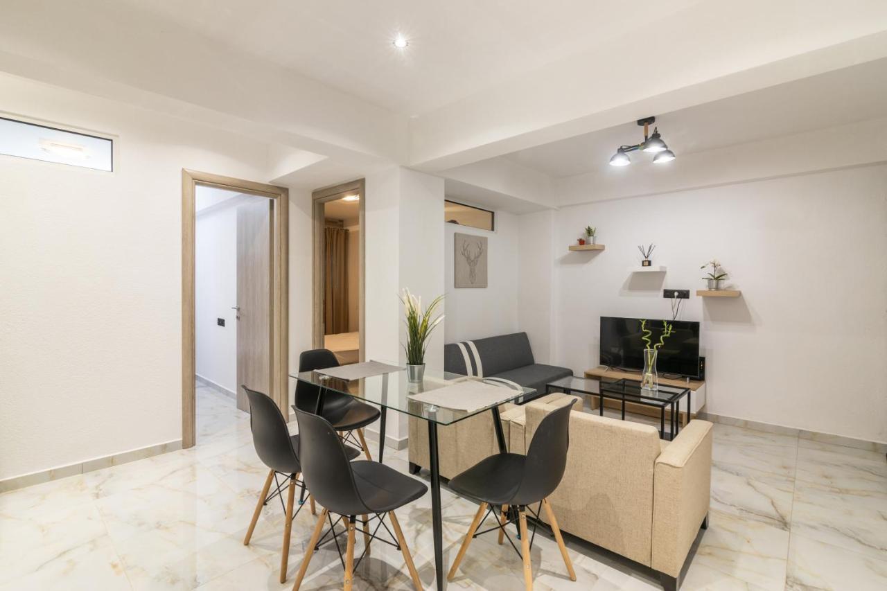 White Lux House In Town Apartment Thessaloníki Ngoại thất bức ảnh